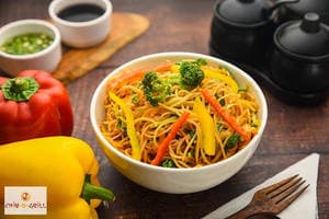 Veg Hakka Noodles
