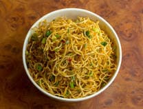 Egg Chicken Hakka Noodles
